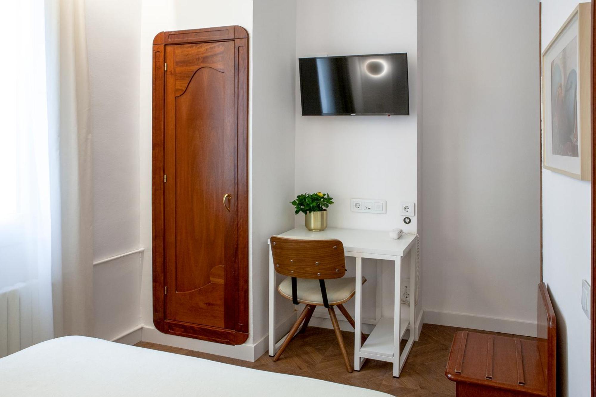 Hotel Gaudi Barcelona
